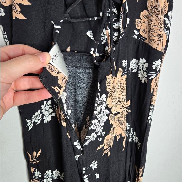 Privacy Please Black Floral Dale Sleeveless V-Neck Jumpsuit Women's Small - Picture 5 of 11
